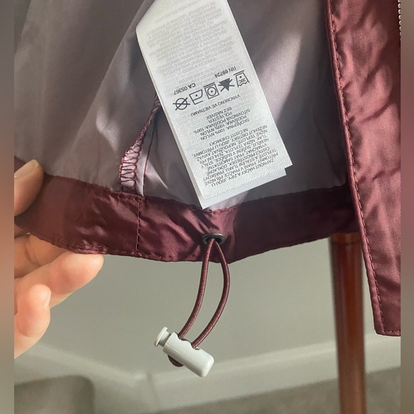 Columbia Switchback III Jacket in Malbec - Picture 6 of 7